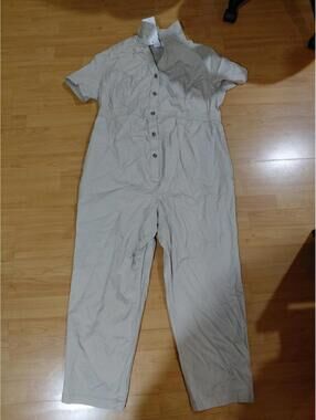 Isabel by Ingrid and Isabel maternity jumpsuit size large